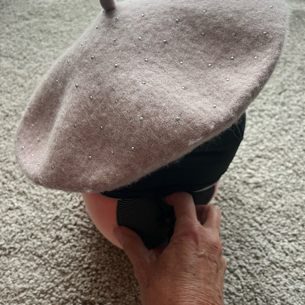 NWT Chicos Rhinestone Knit Beret ! Venetian Pink! One size!